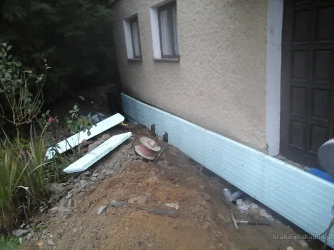 Izolowanie, osuszanie, odgrzybianie fundamentów, ścian, piwnic